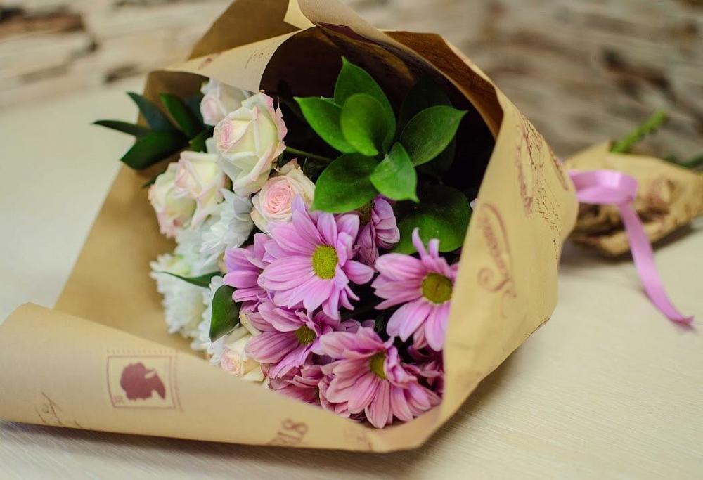 Букет цветов из: Розы и Хризантемы в Калачеевском