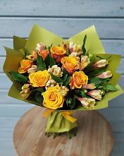 Букет цветов из:  Альстромерии и Розы в Калачеевском
