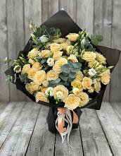 Букет цветов из:  Розы и Лизиантусы в Калачеевском