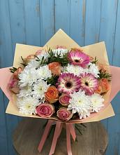Букет цветов из:  Розы, Герберы и Хризантемы в Калачеевском