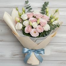 Букет цветов из:  Лизиантусы в Калачеевском