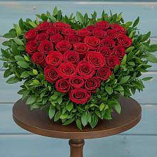 Цветочная композиция из Розы в виде сердца в Калачеевском