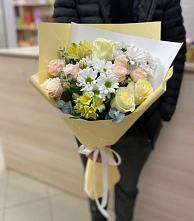 Букет цветов из:  Альстромерии, Розы и Хризантемы в Калачеевском
