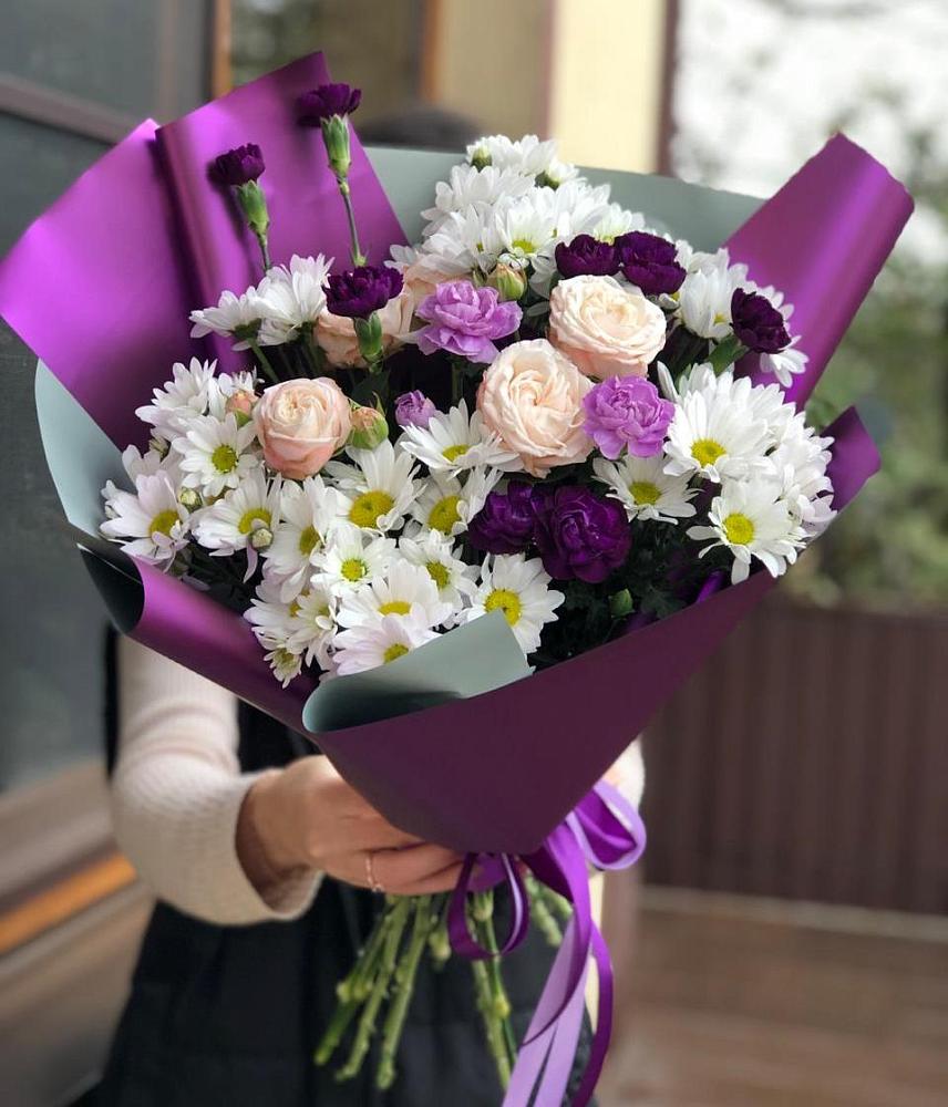 Букет цветов из: Хризантемы, Гвоздики и Розы в Калачеевском