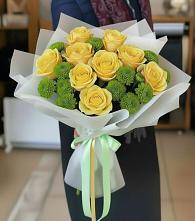 Букет цветов из:  Хризантемы и Розы в Калачеевском
