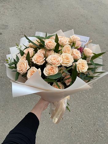 Букет Кремовые розы Латте в Калачеевском